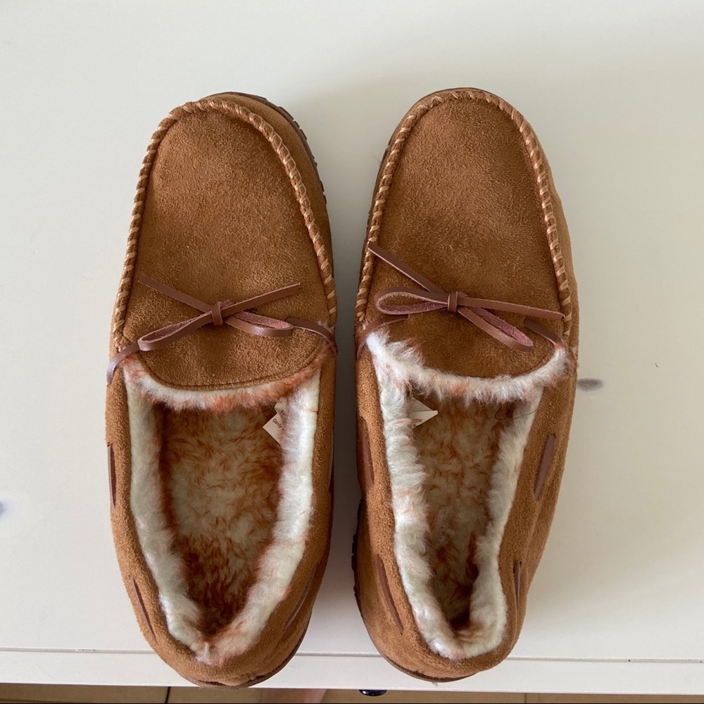 🌻 3/$12 BNWOT Men’s slipper Size 12